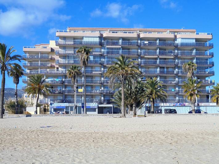 Location de vacances pour 6 personnes, avec terrasse et piscine à Peñíscola