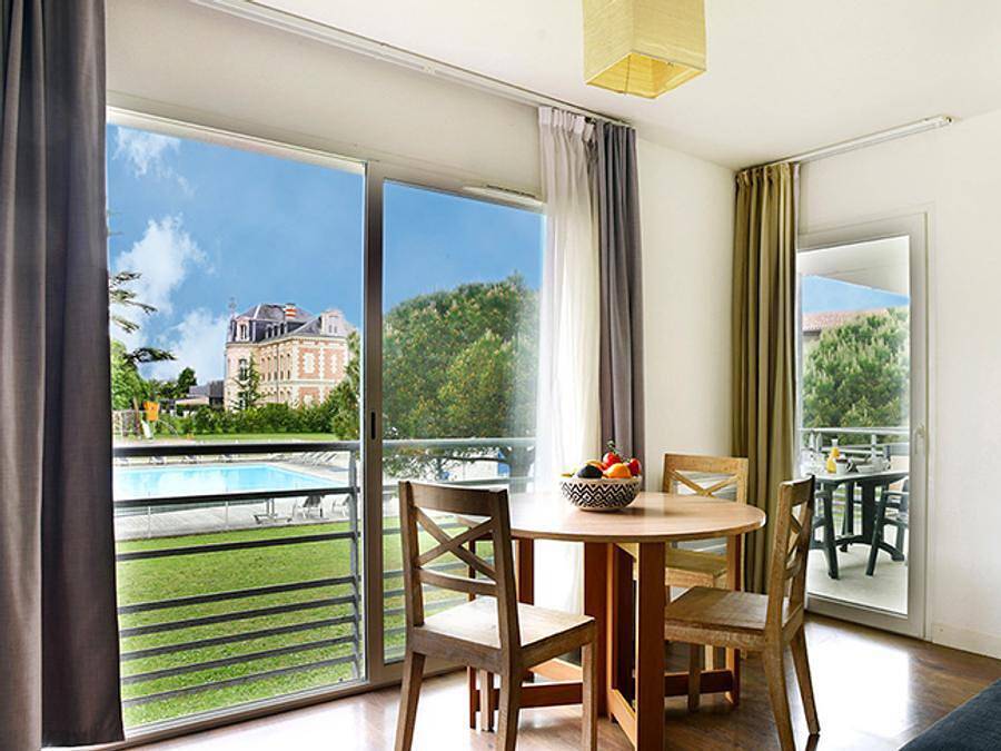 Résidence le Domaine du Chateau - Wohnung 4 personen - 2P/4 mit Terrasse oder Balkon in Lagord, La Rochelle und Umgebung