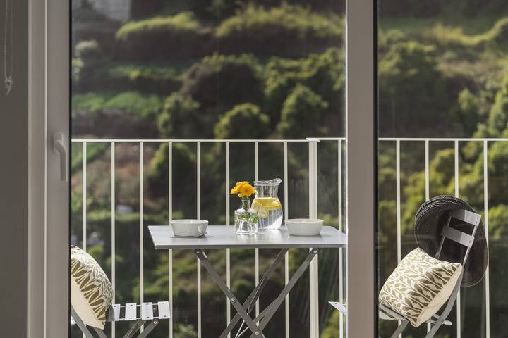 Apartamento entero, Apartamento de vacaciones para 3 personas con balcón in Ponta do Sol, Isla de Madeira