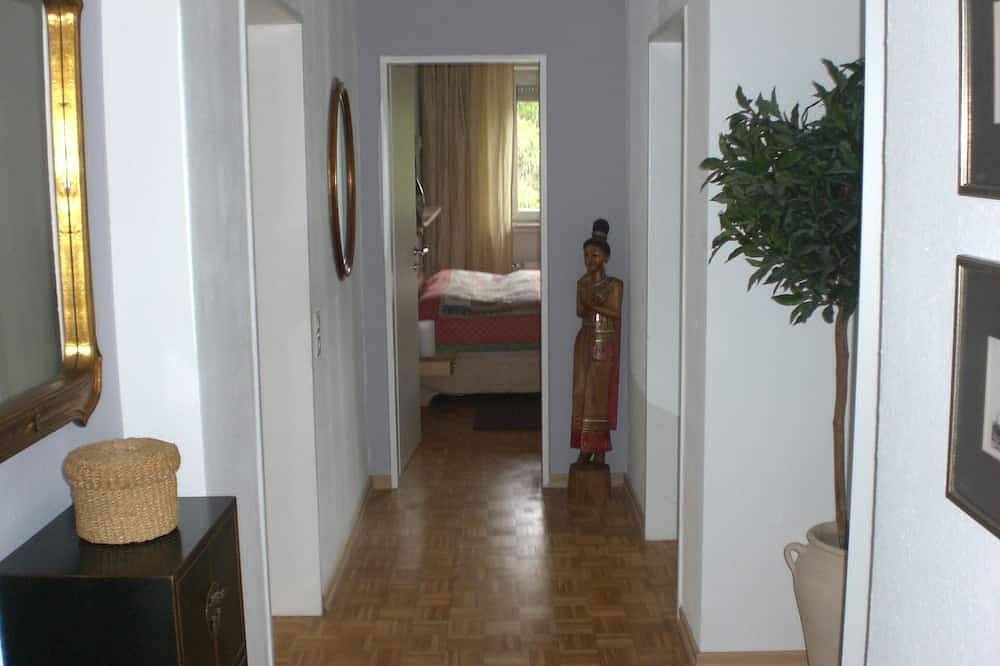 Ganze Wohnung, Hochwertige Ferienwohnung im Centrum von Bad Pyrmont in Bad Pyrmont, Weserbergland