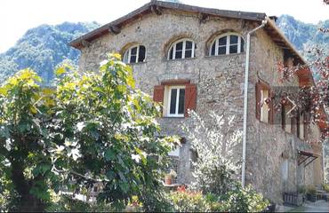 Gîte pour 4 personnes, avec vue et jardin dans Berthemont les Bains