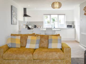Holiday Rental for 5 People in Benllech, Isle of Anglesey, Photo 4