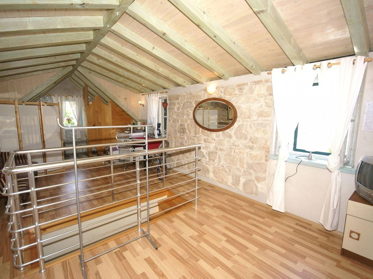 Ganze Wohnung, Traditional house with two apartments in Old Town Vis, beach 5 mins in Vis Stadt, Vis