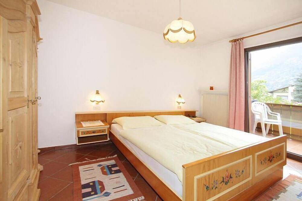 Ganze Wohnung, Wohnung in Latsch mit Pool & Garten in Latsch, Nationalpark Stilfser Joch