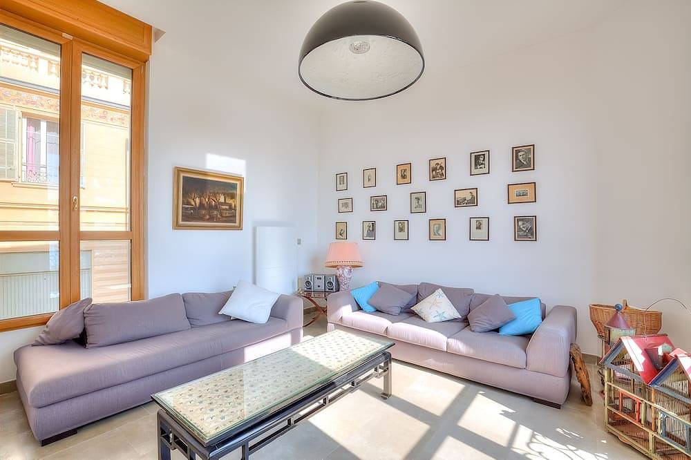 Hel lägenhet, Beaulieu-sur-Mer: charming loft with sea view in Beaulieu-sur-Mer, Nice region