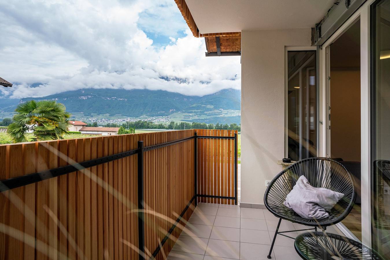 Appartement entier, Appartement '2' avec vue sur les montagnes, Wi-Fi et climatisation in Auer, Sud-Tyrol