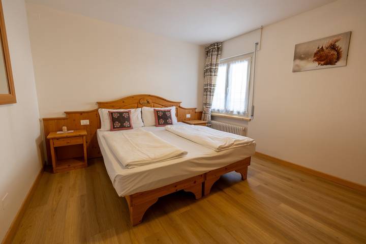 Room 'Camoa' with mountain view, shared terrace and Wi-Fi in San Sebastiano (Folgaria), Folgaria