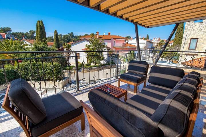 Villa für 6 Personen, mit Terrasse und Pool sowie Garten, kinderfreundlich in Rovinj - 3