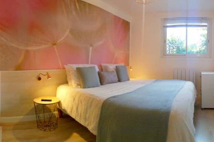 Gîte pour 4 personnes, avec jardin et terrasse, animaux acceptés dans Office De Tourisme De Greoux Les Bains