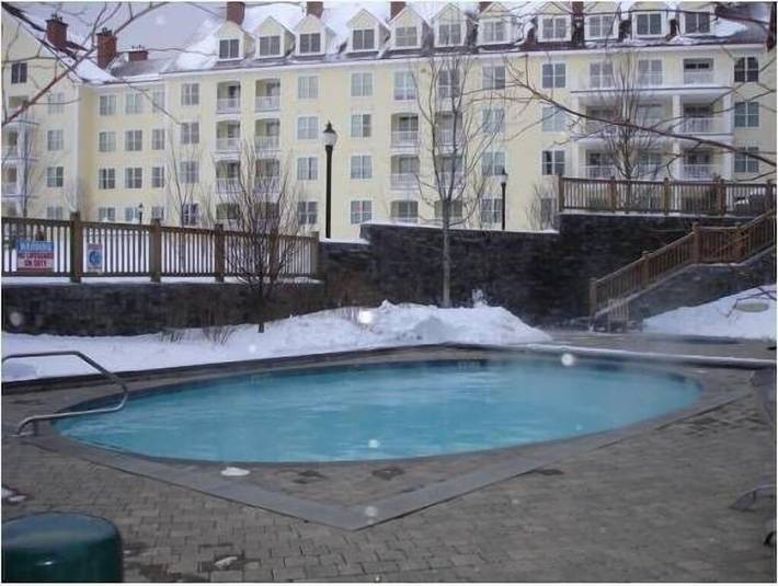 Vacation rental for 10 people, with balcony and sauna as well as hot tub and pool in Vermont