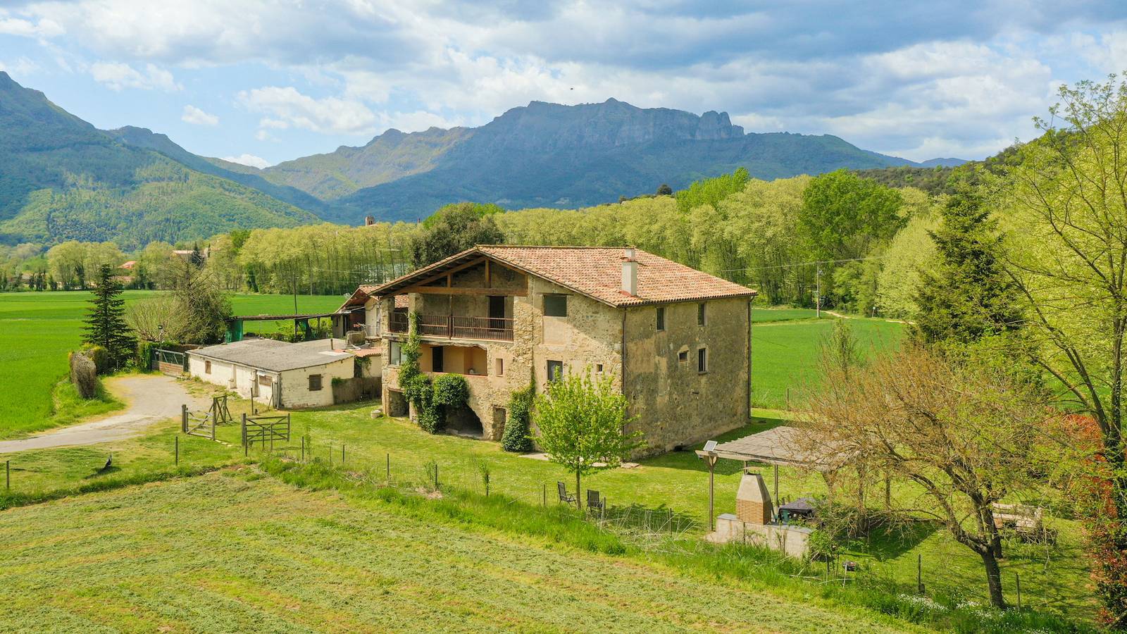 Majordoms Famada - Casa rural para 11 en La Vall d'en Bas, La Garrotxa in Vall de Bas, Garrotxa