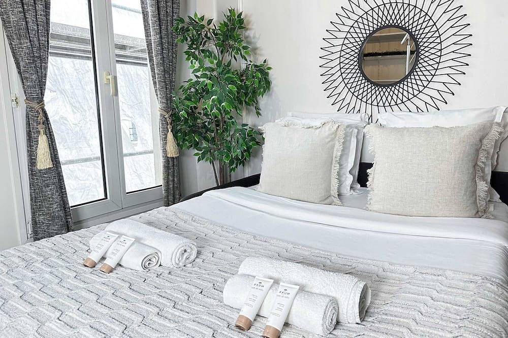 Apartamento entero, Buttes-Chaumont: Stylish Stay in a Duplex in París, Isla de Francia