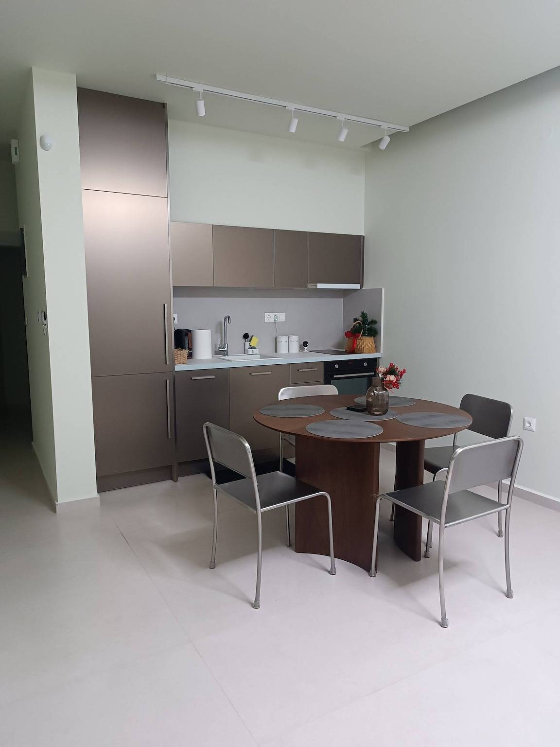 Ganze Wohnung, Gemütliche Wohnung in Nea Ionia, Griechenland, mit modernen Annehmlichkeiten in Nea Ionia, Magnisia