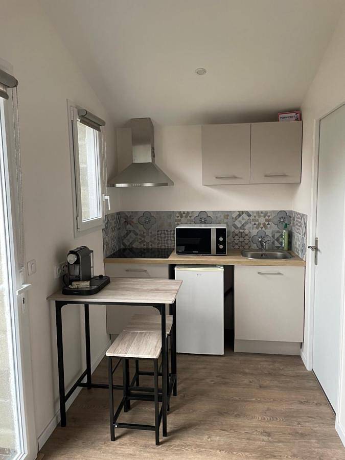 Gîte pour 2 personnes, avec terrasse et jardin à Biganos - 3