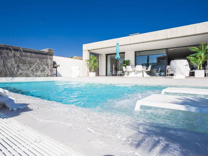 Ferienhaus für 8 Personen, mit Terrasse und Garten, mit Haustier in Empuriabrava - 2