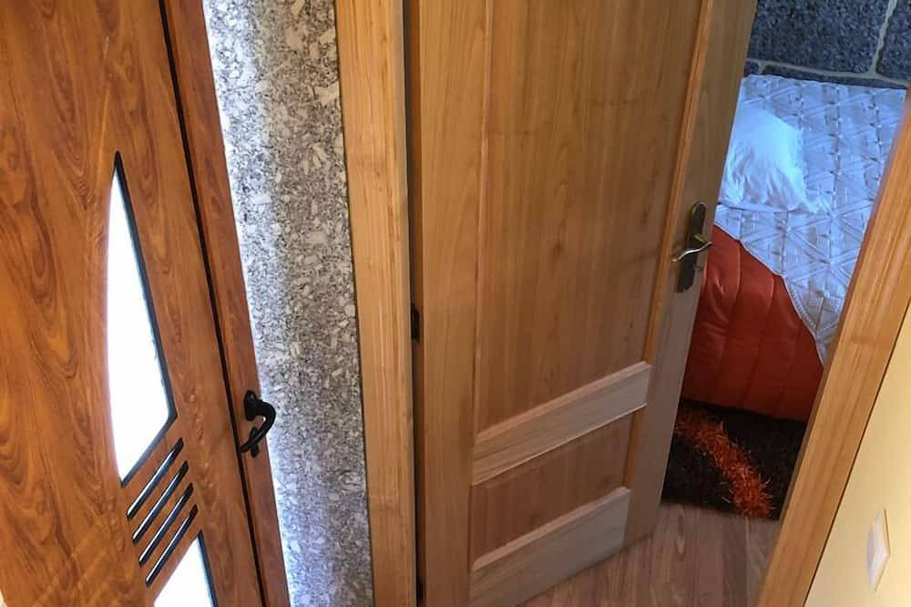 Torre da Quinta da Prelada met badkamer, privéterras en zwembad in Rego (Celorico de Basto), Braga District