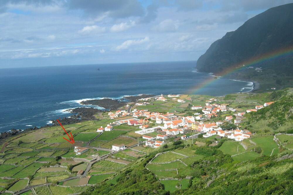 House in front of the sea (4rooms) in Fajã Grande, Isla de Flores (Azores)
