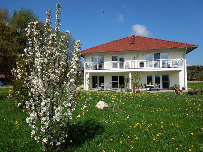 Apartamento entero, Apartamento de vacaciones para 2 personas con balcón in Bad Waldsee, Region Bodensee-Oberschwaben