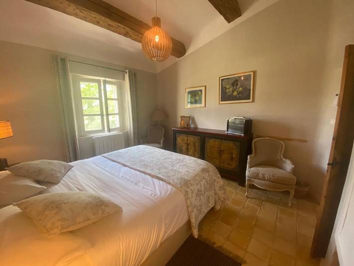 Chambre d’hôte pour 2 personnes, avec vue ainsi que jardin et piscine à Paradou - 2