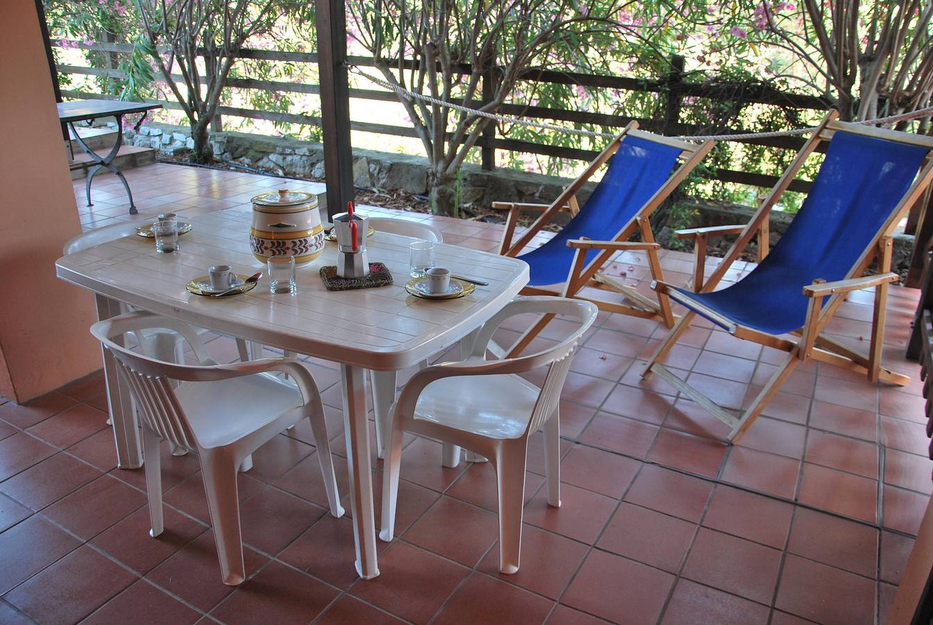 Ganze Wohnung, Ferienwohnung für 4 Personen mit Garten in La Pila, Campo nell'Elba