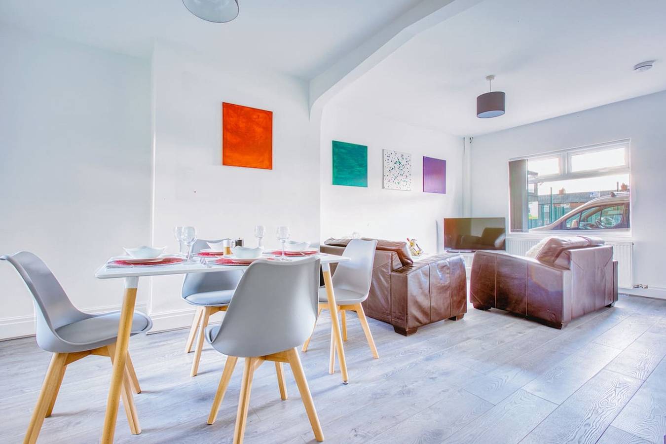 Modern 3-Bed Home Sleeps 6 with Parking & Fast Wifi Perfect for Contractors & Long Stays in St Helens, Nordwestengland