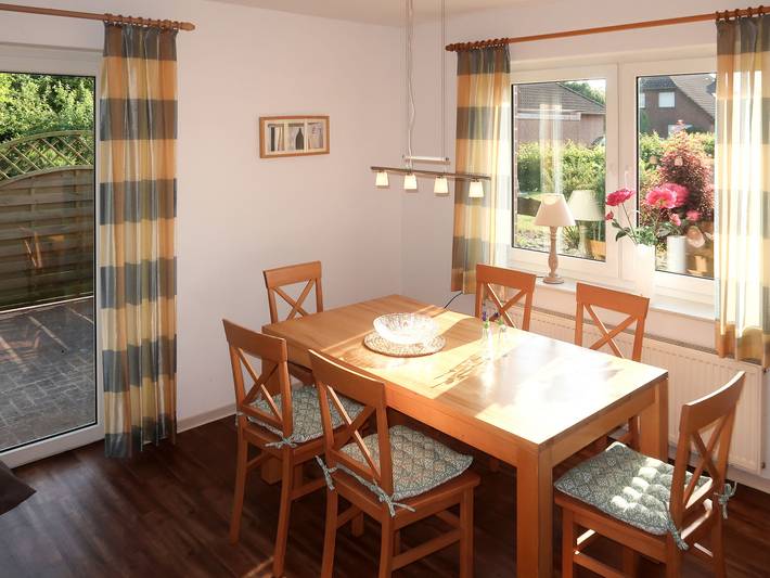 Ferienhaus für 8 Personen, mit Terrasse und Garten in Bunde - 3