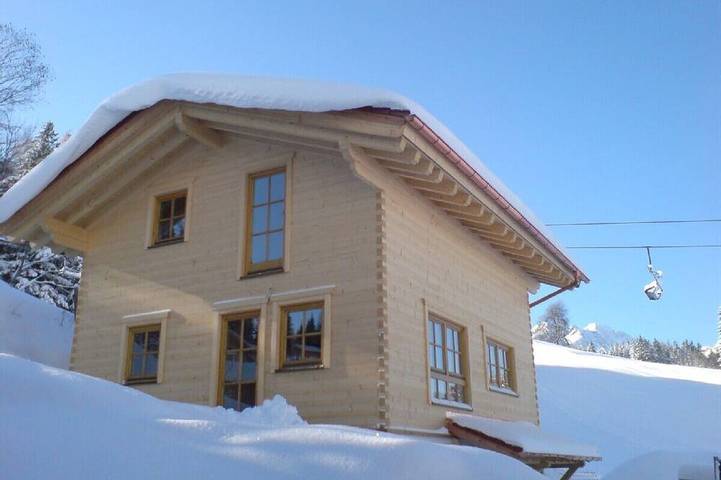 Ferienhaus für 10 Personen, mit Sauna und Terrasse sowie Garten in Annaberg-Lungötz