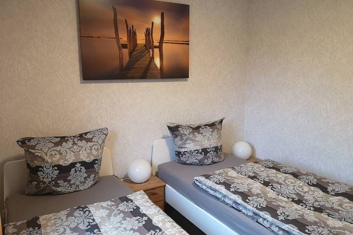 Ferienhaus für 6 Personen, mit Terrasse und Garten in Nordenham - 4