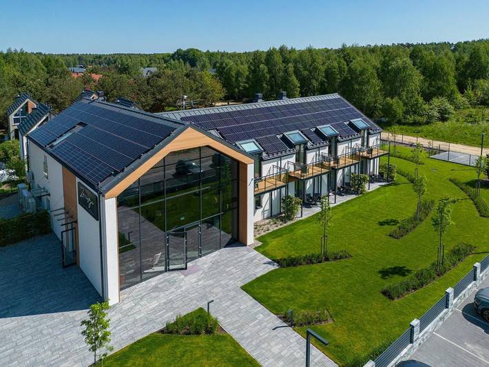 Ferienwohnung für 3 Personen, mit Balkon und Terrasse sowie Whirlpool und Garten