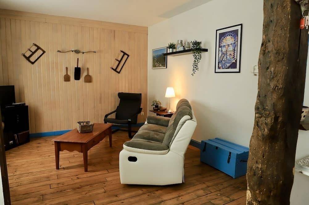 Haus mit herrlichem Blick auf die Vulkane des Sancy in Murat-le-Quaire, Regionaler Naturpark Volcans d'Auvergne