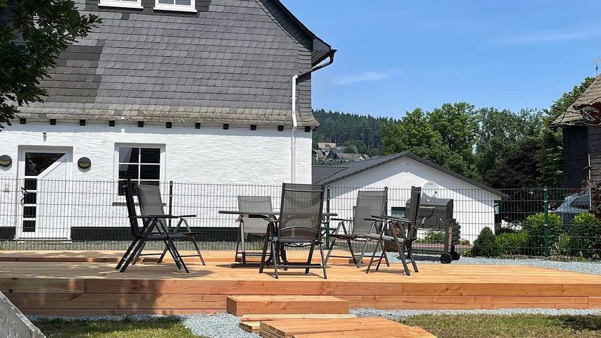 Vakantiewoning voor 6 personen, met tuin en terras in Neuastenberg