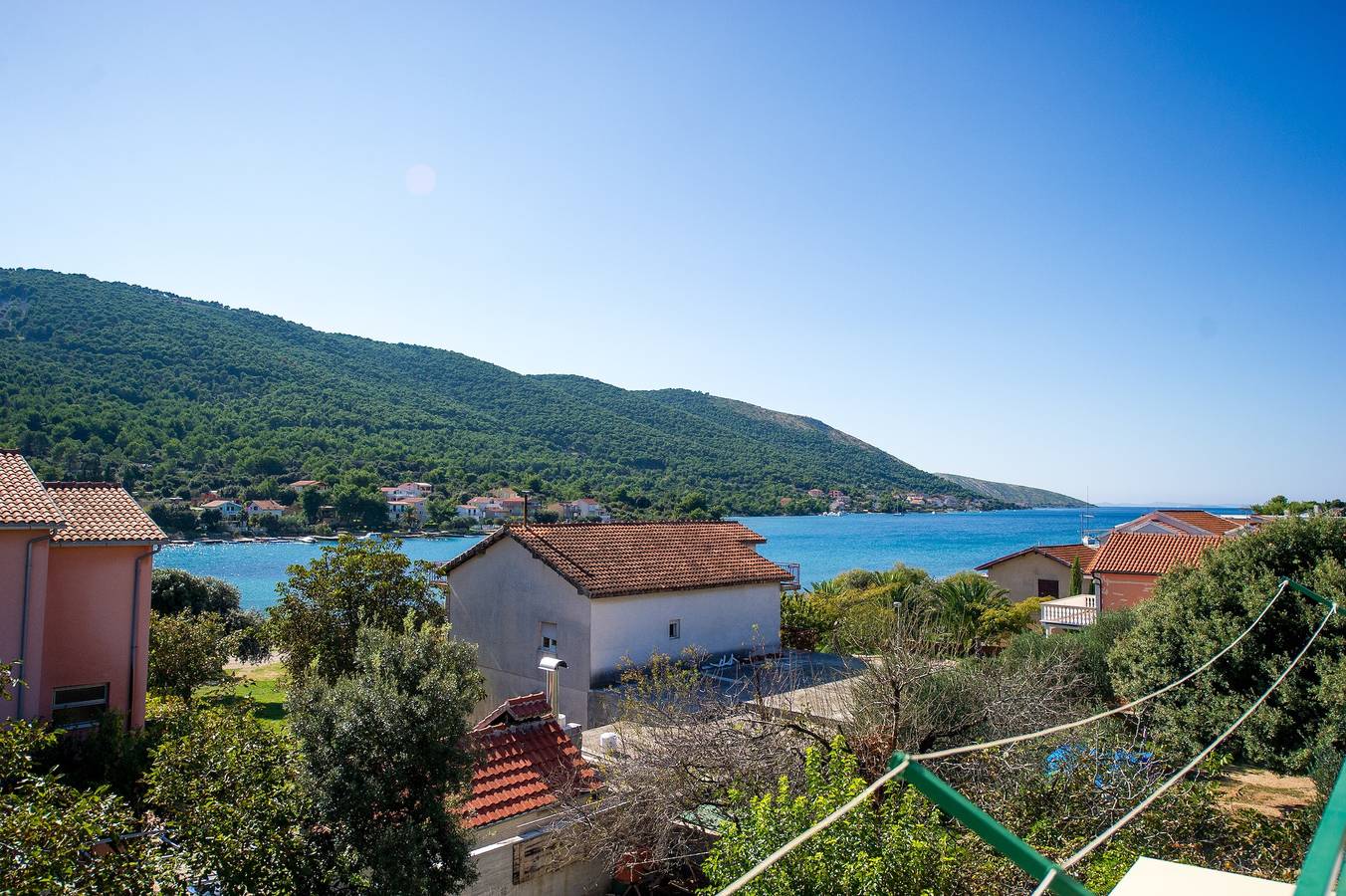 Ganze Wohnung, 1-Zimmer-Ferienwohnung mit Balkon und Meerblick Grebastica, Sibenik A-14317-a in Grebastica, Šibenik-Knin