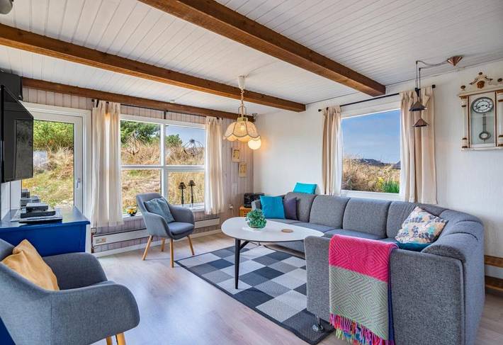 Ferienhaus in den Dünen – nur 400 Meter vom Meer entfernt in Henne, Varde