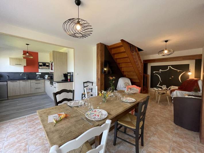 Gîte pour 5 personnes, avec jardin et terrasse