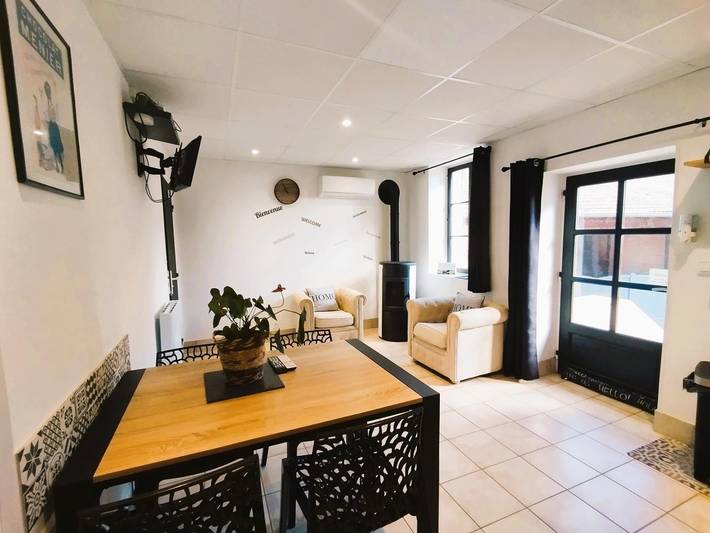 Gîte pour 2 personnes, avec Terrasse et Jardin
