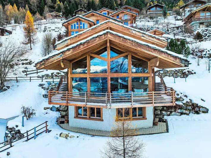 Chalet für 10 Personen, mit Sauna und Garten in Nendaz