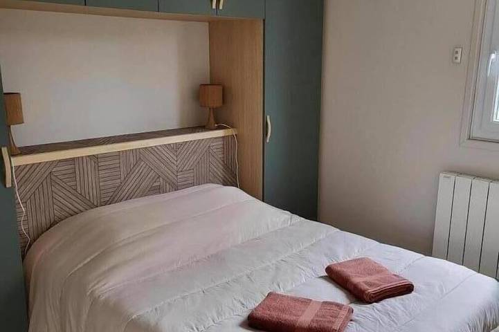 Gîte pour 2 personnes, avec jardin dans Turretot - 3