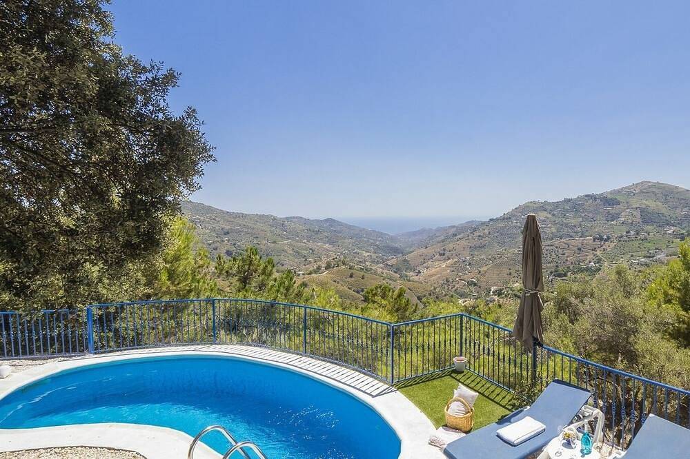 Casa vacanza a Cómpeta a partire da 152€ a notte