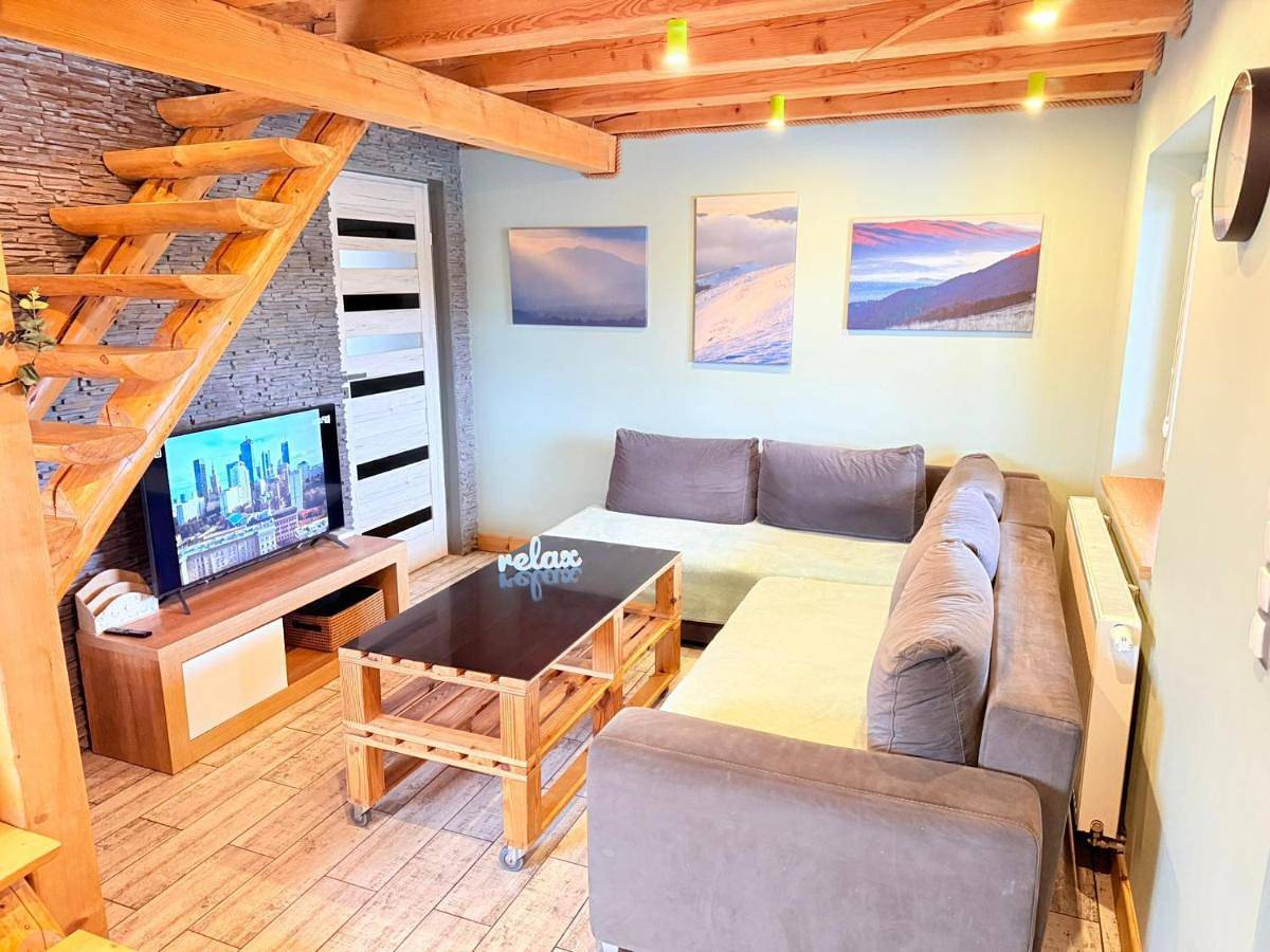 Łykolańczyk-Chatki z Jacuzzi in Polańczyk, Karpaty (Polska)