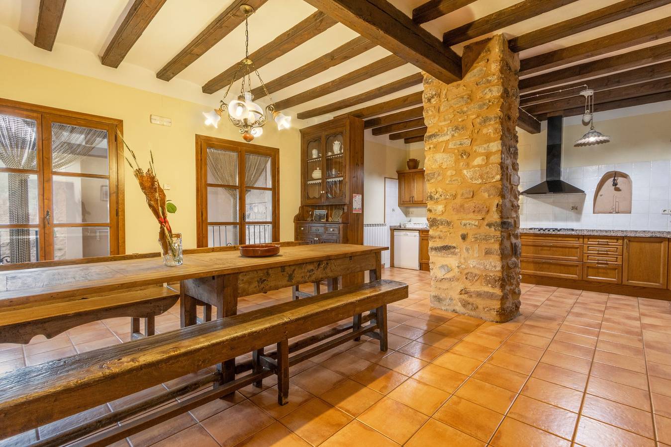 Casa Vilanova: Landhaus mit Bergblick, privater Terrasse und Wlan in Baix Pallars, Katalanische Pyrenäen