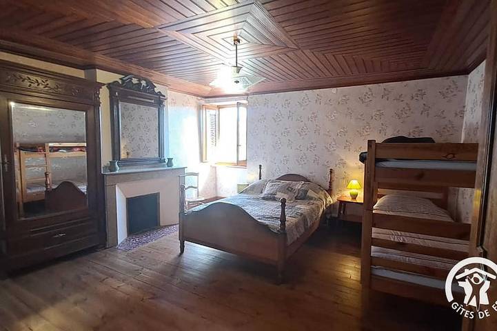 Location de vacances pour 8 personnes, avec jardin à Fréjairolles - 4