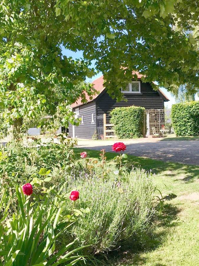 One-Bedroom House in Tenterden, Ashford region