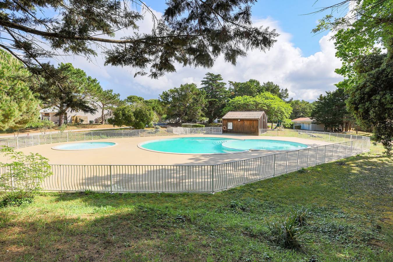 Escale Oléron - à 300m de la plage in Saint-Georges-d'Oléron, Côte de Beauté