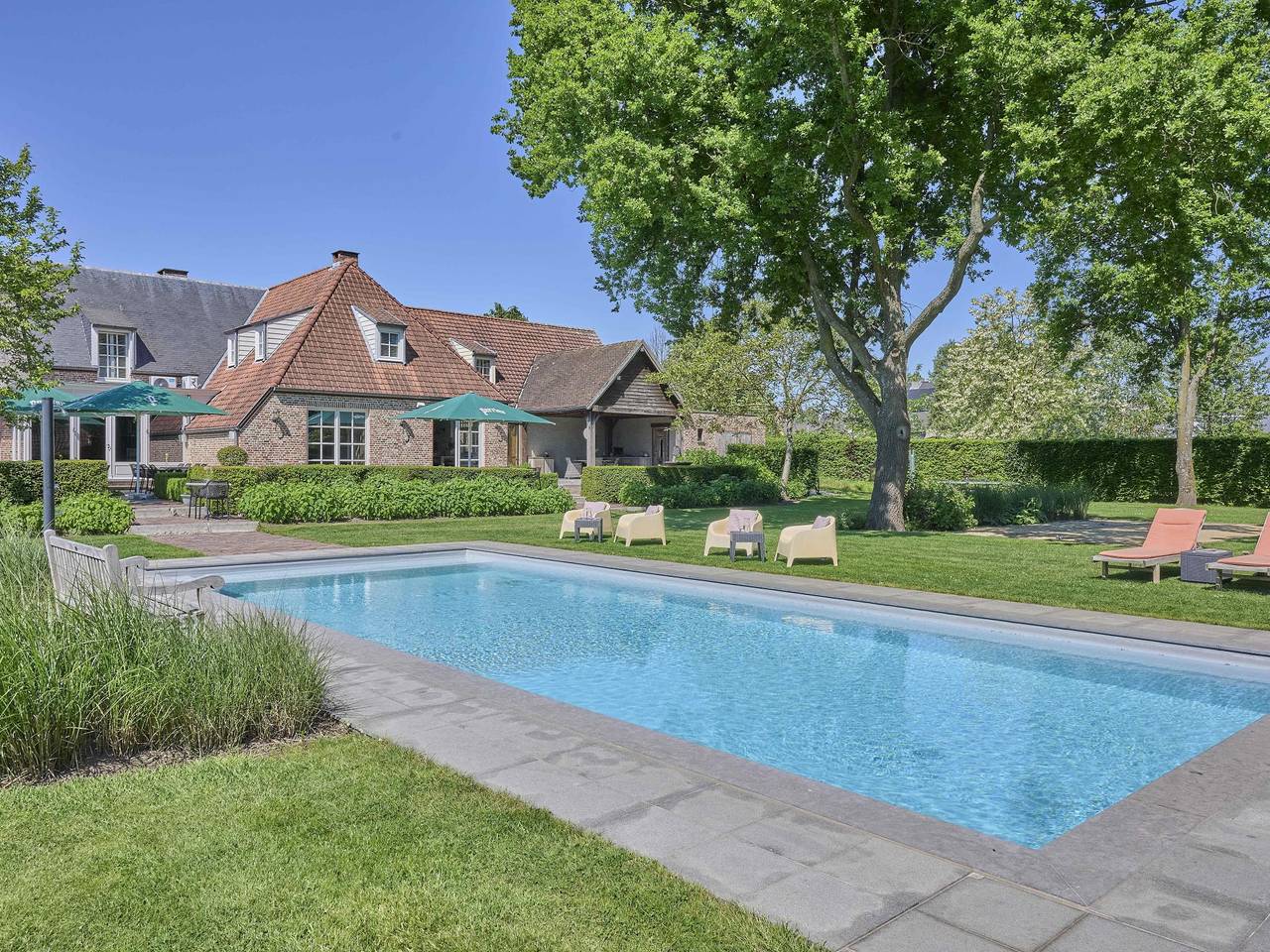 Belle maison de groupe avec jardin et piscine
 in Balen (Belgique), Région d'Anvers