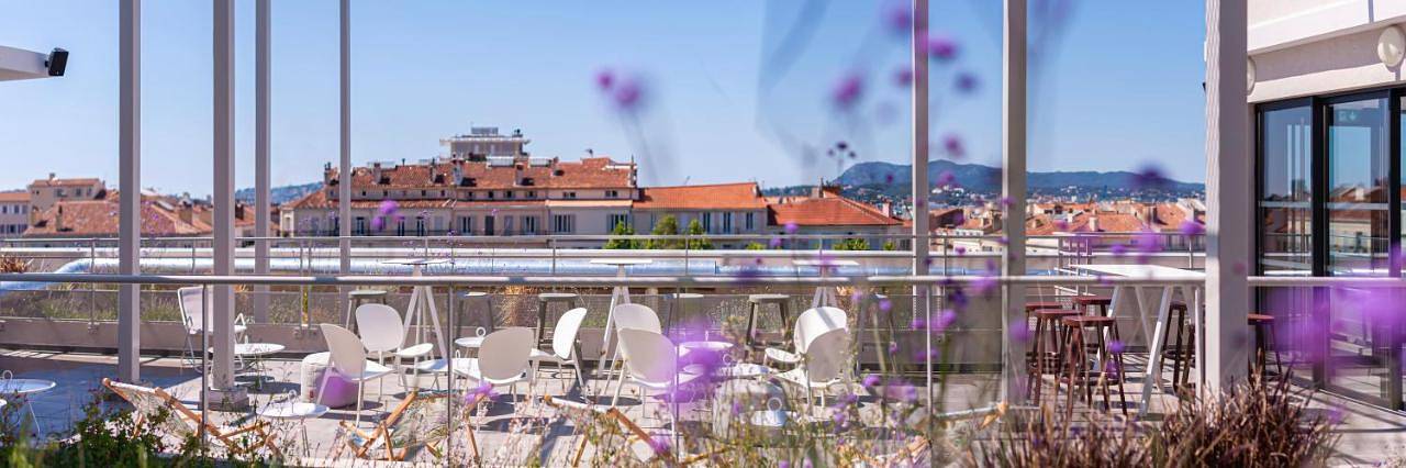 Location de vacances pour 2 personnes, avec vue et terrasse, animaux acceptés dans Gare De Toulon