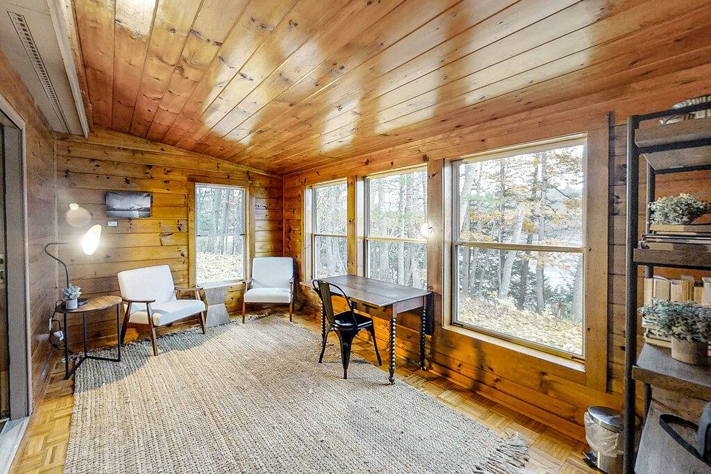 Gorgeous Waterfront Home on Westport Island with 2 Sunrooms in Lincoln County (Maine)