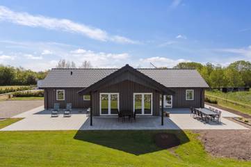 Ferienhaus für 10 Personen, mit Terrasse und Sauna in Nordborg