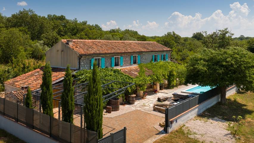 Ferienhaus für 7 Personen, mit Terrasse und Garten in Umag und Umgebung