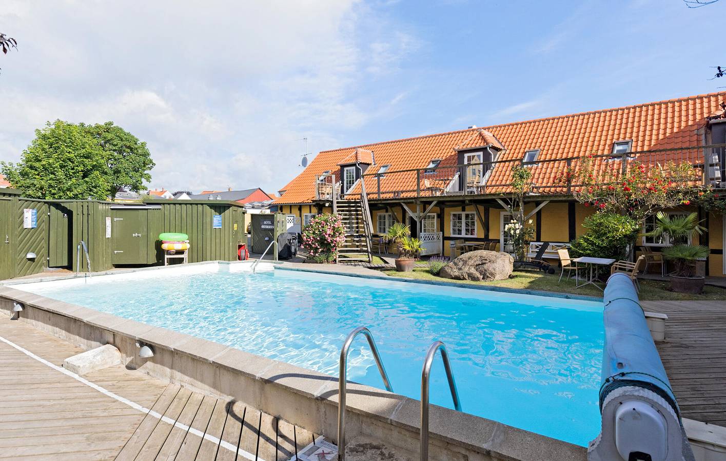 Geheel vakantieappartement, Vakantieappartement voor 3 personen met zwembad in Svaneke, Bornholm