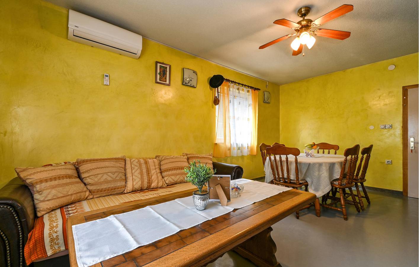 Charmant appartement met 1 slaapkamer, zwembad en terras nabij de rivier de Bednja in Ludbreg, Varaždin